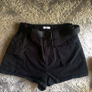 TNA Cargo Short (High Waisted Belted Cargo Shorts) - size L